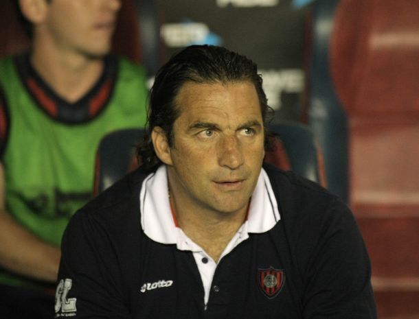 Pizzi sobre sus rivales: Ahora la presión la tienen otros