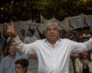 Hugo Moyano aseguró que dejaría la CGT para desembarcar en la AFA