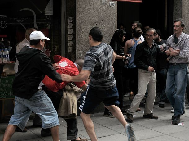 La Convención Nacional de la UCR terminó a las trompadas