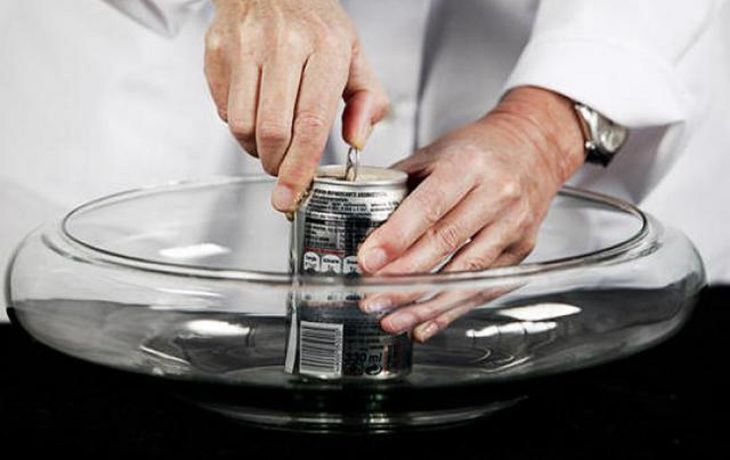 ¿Cómo abrir latas sin derramar el contenido?