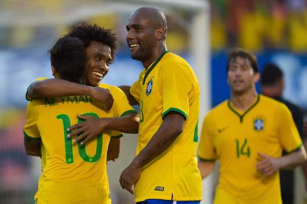 Denuncia contra Maicon, ex Selección de Brasil: Llegaba borracho todos los lunes