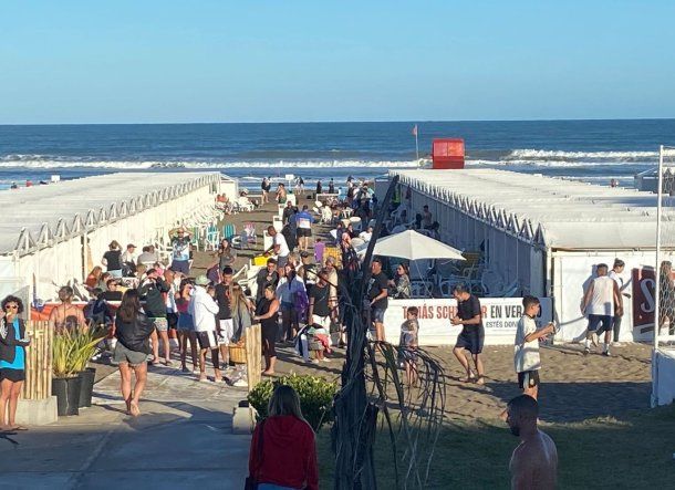 Un truco casero para proteger tus objetos de valor en la playaVerano en Mar del Plata.