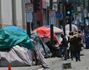Los Angeles: prohíben a las personas en situación de calle estar cerca de las escuelas