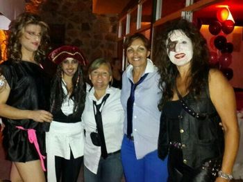 El divertido festejo de Flavio Mendoza como travesti