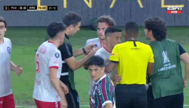 La polémica en Brasil: ¿era roja para el jugador de Fluminense?