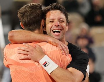 Un argentino hizo historia en Roland Garros: Zeballos se coronó en el dobles