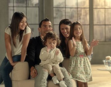 El costado más humano de Tevez: en familia y reviviendo sus orígenes