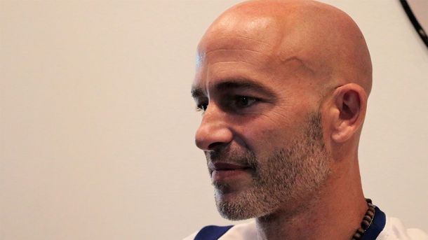 A la memoria de Santiago: Sebastián Méndez se emocionó al hablar del Morro García