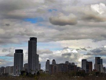 Sábado caluroso y con alguna nubes en el AMBA: cómo sigue el tiempo