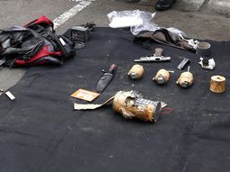 revelan el kit terrorista que llevaban en sus mochilas los yihadistas en jakarta revelan el kit terrorista que llevaban en sus mochilas los yihadistas en jakarta