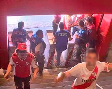 Matías Sebastián Firpo entrando al Monumental