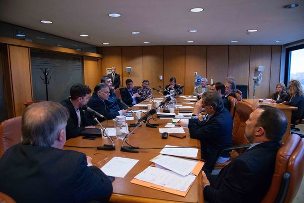 El Frente Amplio presentará en octubre el proyecto de ley para regular la financiación de los partidos políticos.