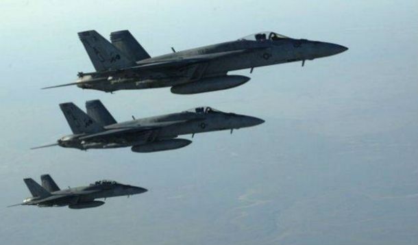 Estados Unidos y Rusia firman acuerdo para evitar incidentes aéreos en Siria