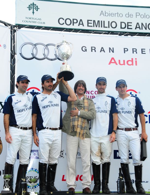 La Dolfina se quedó con el Abierto de Polo de Tortugas