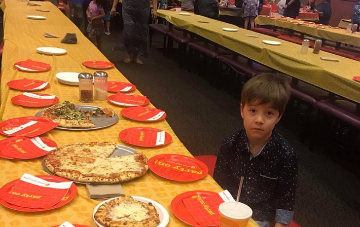 Festejó su cumpleaños y no fue nadie