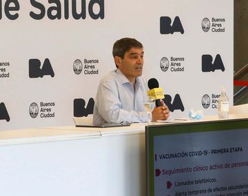 Quirós pidió la apertura de los detalles técnicos de la Sputnik V antes de recibir más dosis