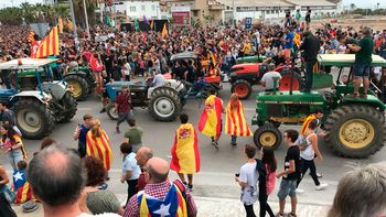 vamos a declarar la independencia de cataluna en cuestion de dias, dice el presidente puigdemont vamos a declarar la independencia de cataluna en cuestion de dias, dice el presidente puigdemont