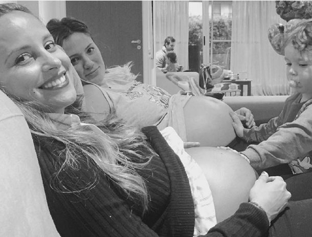 La tierna foto de Lourdes Sánchez y Paula Chaves con Olivia, en plena dulce espera