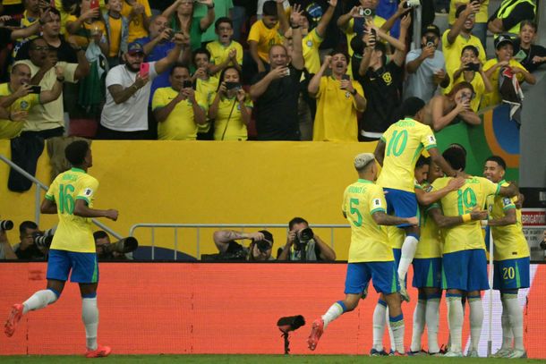 Eliminatorias Sudamericanas: Brasil goleó 4-0 a Perú y se acomoda en la tabla