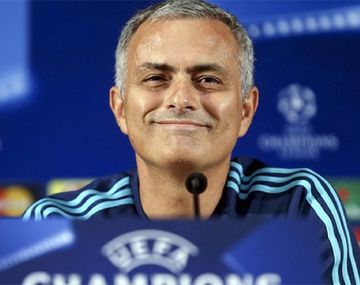 Insólito: el peor equipo del mundo le ofrece trabajo a José Mourinho