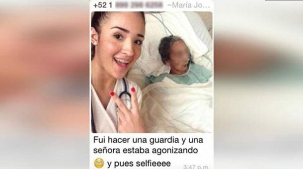 Escándalo viral: una estudiante de medicina se sacó una selfie con una mujer agonizando