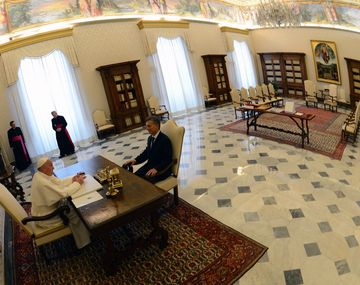 Macri mantuvo una reunión con el papa Francisco en el Vaticano