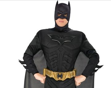 Se conocieron a través de Tinder y él la recibió disfrazado de Batman: ¿cómo terminó la cita?