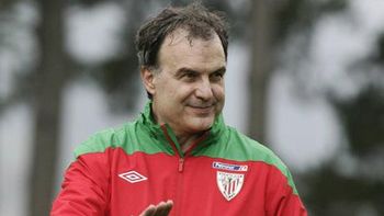 a su manera, bielsa se mostro muy contento por newells a su manera, bielsa se mostro muy contento por newells