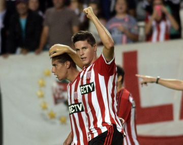 Con tres de Carrillo