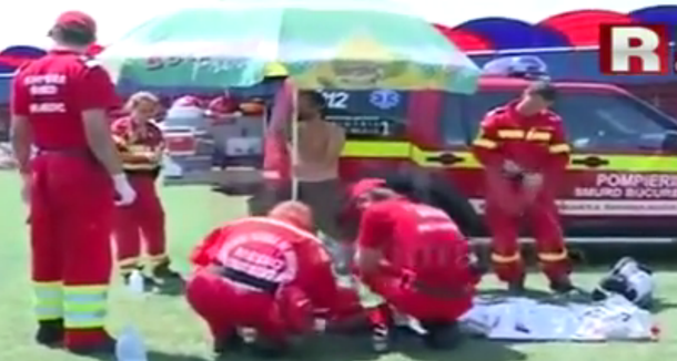 Un futbolista se desplomó y murió en pleno partido