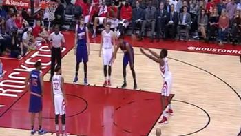 El ala pivote dejó a todos con la boca abierta y metió sus dos disparos El ala pivote dejó a todos con la boca abierta y metió sus dos disparos