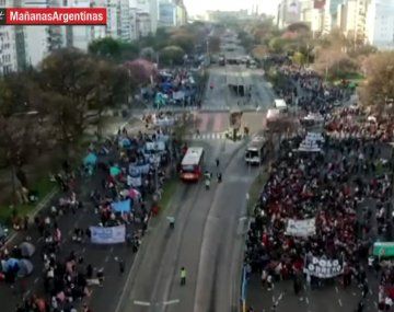 La 9 de Julio intransitable: así está ahora el acampe piquetero frente a Desarrollo Social