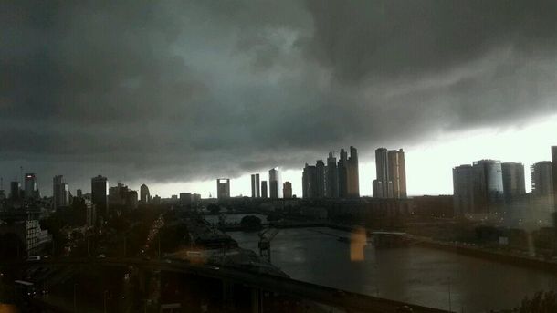 Luego del calor intenso, alertan por ráfagas del sector sur traerán algo de alivio