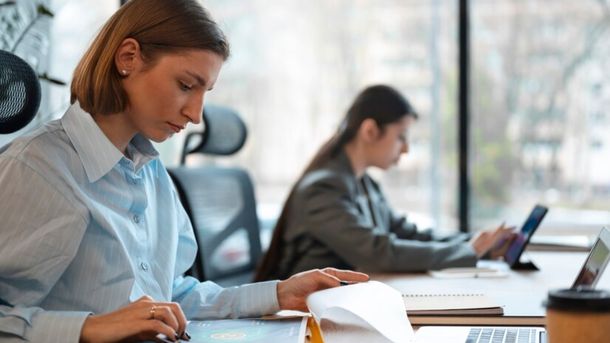 Checa cómo serían los aumentos en las pensiones del ISSSTE en 2025.