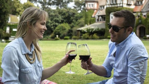 El llamativo vestido de Muni