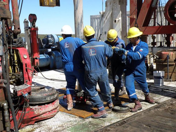 Se cortó la buena racha: El petróleo se derrumbó 7,7% a US$45,41
