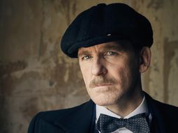 por que paul anderson no esta en la pelicula de peaky blinders por que paul anderson no esta en la pelicula de peaky blinders