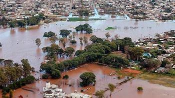 dramatica situacion por las inundaciones en entre rios: es la mas grande de la historia dramatica situacion por las inundaciones en entre rios: es la mas grande de la historia