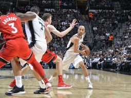 Manu Ginóbili contra Toronto Raptors Manu Ginóbili contra Toronto Raptors