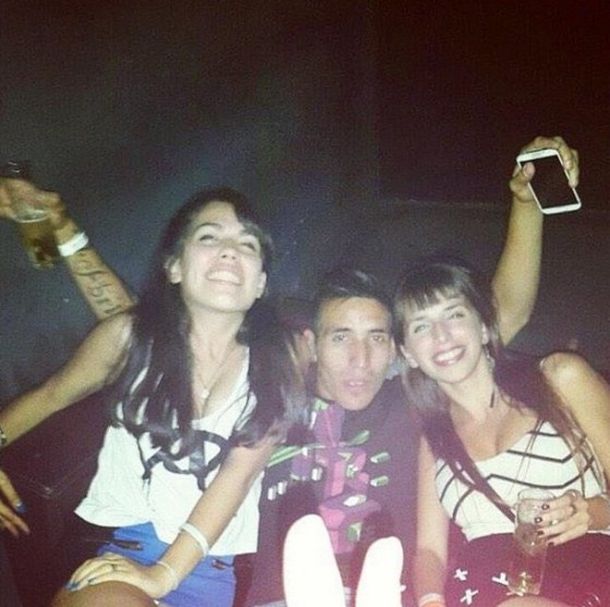 Racing Campeón: El festejo de los jugadores en un boliche rodeados de botineras