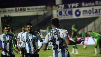 Racing derrotó a Sarmiento - Crédito: @RacingClub Racing derrotó a Sarmiento - Crédito: @RacingClub