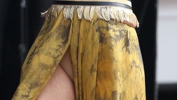 selena gomez se presento en un show ¿sin ropa interior? selena gomez se presento en un show ¿sin ropa interior?