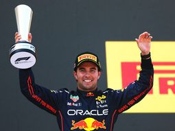 Nace en 1990 Sergio Checo Pérez, piloto mexicano de automovilismo. Nace en 1990 Sergio Checo Pérez, piloto mexicano de automovilismo.