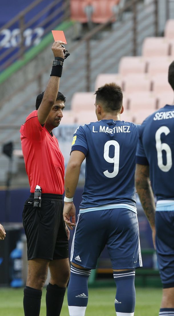 La expulsión de Lautaro Martínez