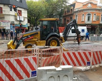 Desde el sábado que está roto el caño cerca de Las Cañitas