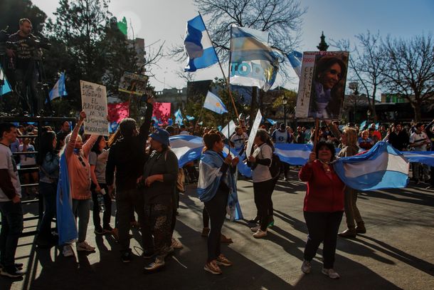 Marcha en apoyo a Cristina Kirchner en La Pampa