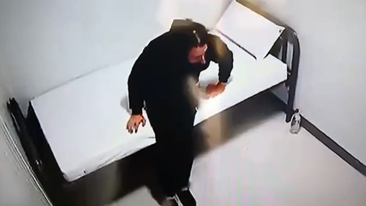 Las primeras imágenes de Pablo Laurta en su celda "de lujo": allí espera a ser trasladado a Córdoba