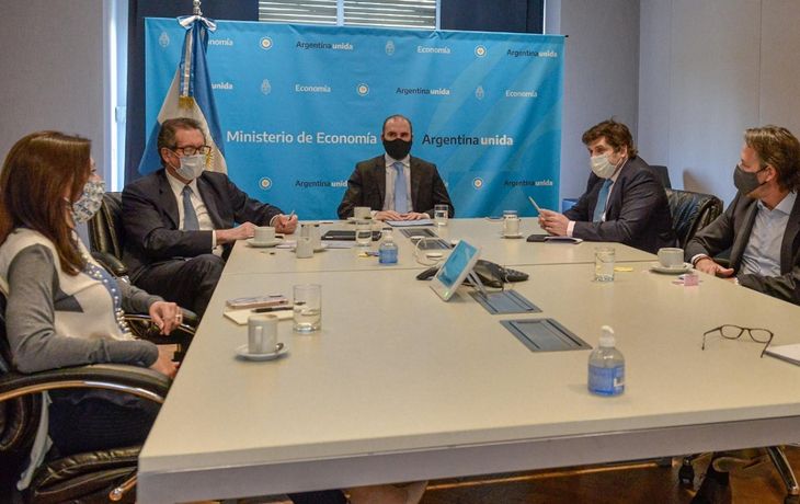 La misión del FMI en la Argentina comenzó con una excelente reunión de trabajo en Economía