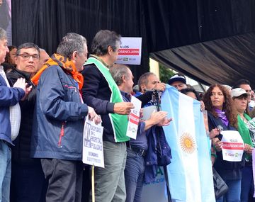 Moyano dijo que el paro fue contundente y advirtió que si no hay respuesta habrá más medidas de fuerza