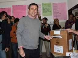 mestre se adjudica la victoria en cordoba y espera a macri para los festejos mestre se adjudica la victoria en cordoba y espera a macri para los festejos